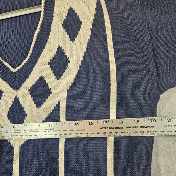 Vintage Honors Navy & White V-Neck Womens L Sweater Diamond Pattern career casua - Picture 2 of 9